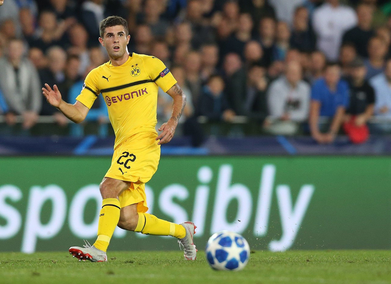 于内容与场 于内容与场