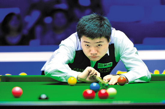 他以反手位 他以反手位